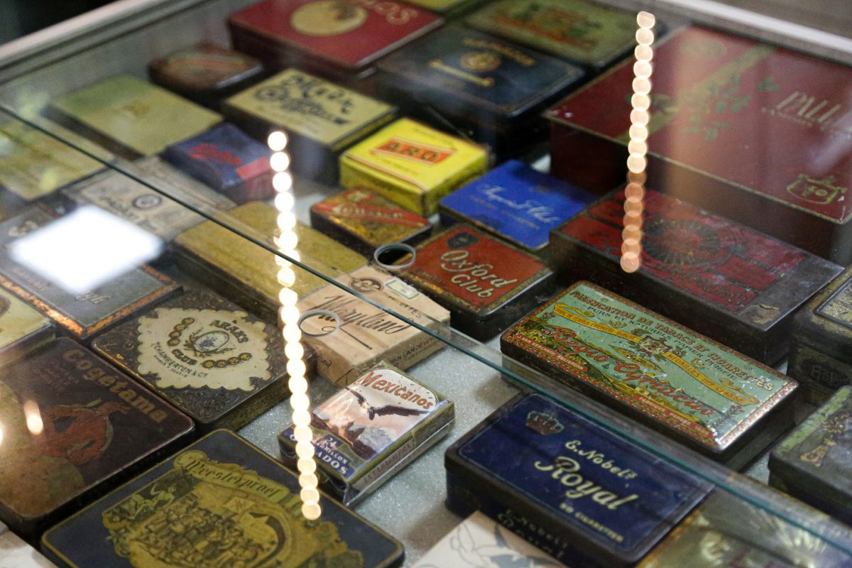 Unique Cigarette Case Graphic Wallet Cowhide 25SS Australia